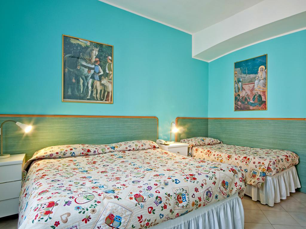 Albergo Ristorante Corsini Pavullo nel Frignano Rum bild